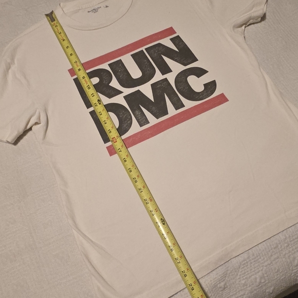 Run-DMC tee, men's size large - Picture 4 of 5